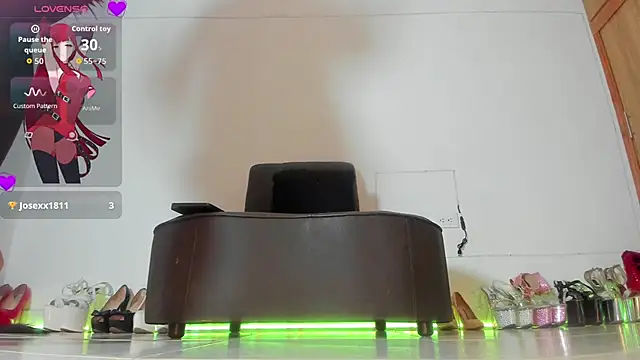 violetmontan online show from October 4, 2025, 1:31 pm