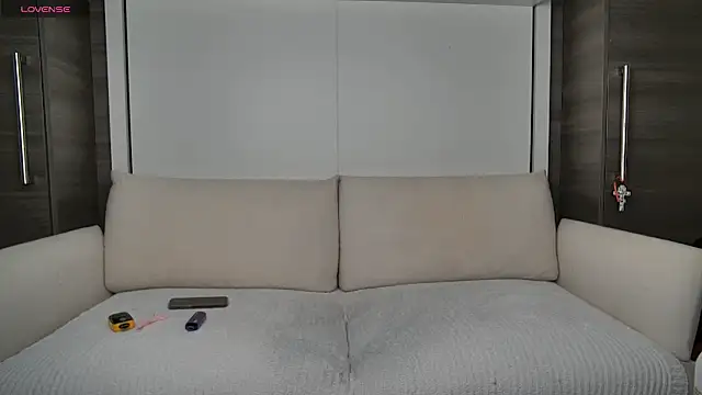 NattyFierros online show from January 5, 2025, 3:43 am