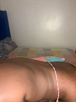 Snapshot of Tushy_baiby2000 chatting on September 8, 2025, 5:45 pm Tushy baiby2000 online show from September 8, 2025, 5:45 pm