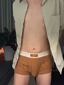 Snapshot of MinhTuanLive chatting on February 15, 2026, 6:54 am MinhTuanLive online show from February 15, 2026, 6:54 am