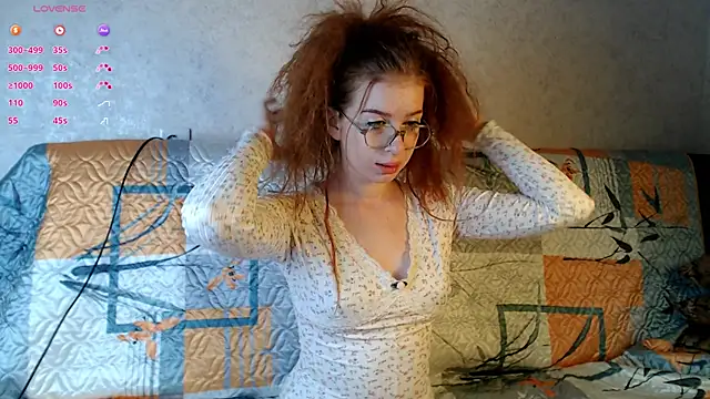 KatalinaAmore online show from October 9, 2025, 4:05 pm