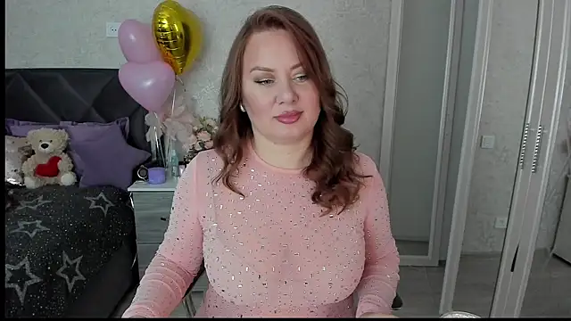 TwinklingStar  online show from February 14, 2025, 9:53 pm