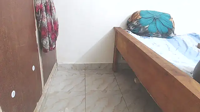 Snapshot of Ninna_bellah chatting on September 28, 2025, 1:55 am Ninna bellah online show from September 28, 2025, 1:55 am