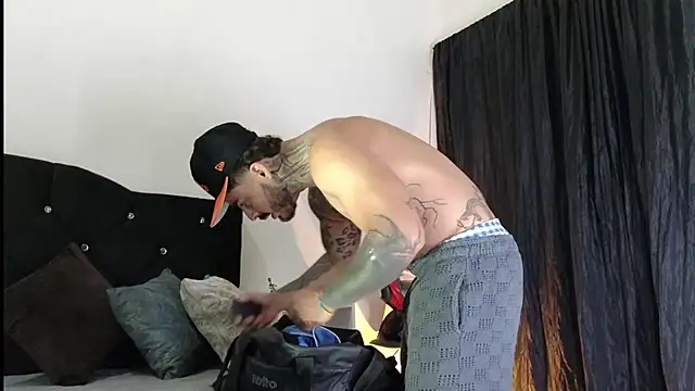 john cartter1 online show from October 2, 2025, 11:06 am