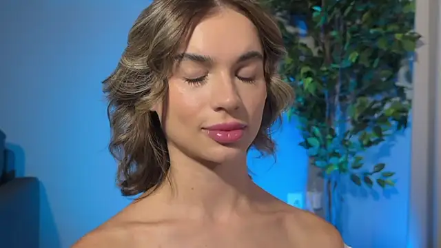 Snapshot of JodyBlow chatting on September 27, 2025, 7:57 am JodyBlow online show from September 27, 2025, 7:57 am