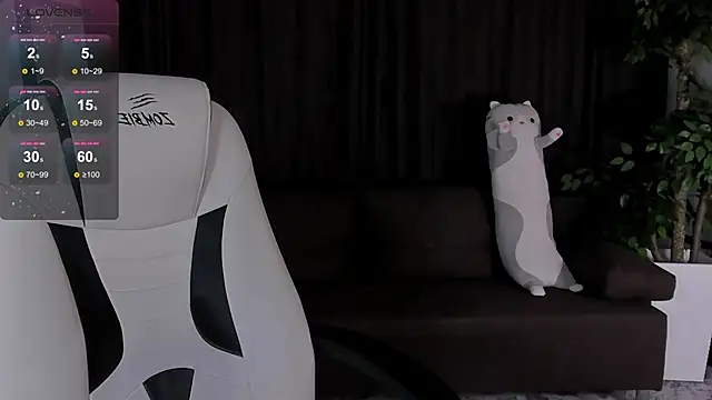 risingrose  online show from December 7, 2024, 2:02 pm