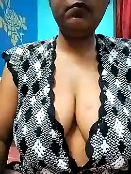 Snapshot of Nancy-22 chatting on December 2, 2024, 6:32 pm Nancy-22 online show from December 2, 2024, 6:32 pm