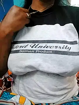 Snapshot of Nancy-22 chatting on February 14, 2025, 8:52 am Nancy-22 online show from February 14, 2025, 8:52 am