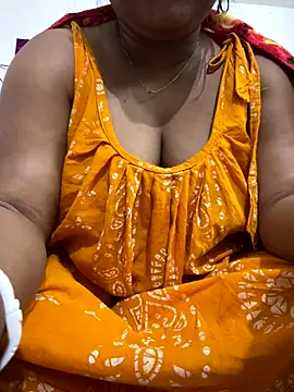 Snapshot of Nancy-22 chatting on December 22, 2025, 1:30 pm Nancy-22 online show from December 22, 2025, 1:30 pm