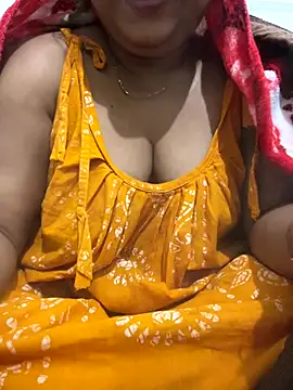 Snapshot of Nancy-22 chatting on January 5, 2026, 6:44 pm Nancy-22 online show from January 5, 2026, 6:44 pm