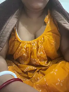 Snapshot of Nancy-22 chatting on January 14, 2026, 12:33 pm Nancy-22 online show from January 14, 2026, 12:33 pm