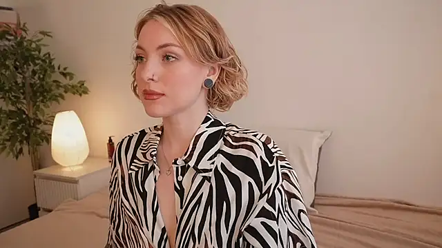 kris69kiss online show from April 8, 2026, 1:33 pm