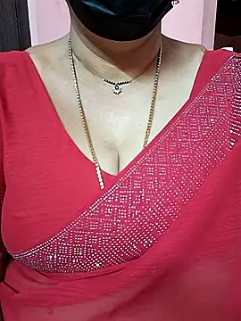 ananya956 online show from November 21, 2025, 9:24 pm