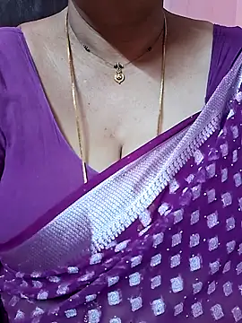 ananya956 online show from April 4, 2026, 3:05 am