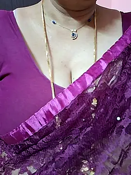 ananya956 online show from May 17, 2026, 12:12 pm