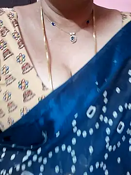 ananya956 online show from May 25, 2026, 9:59 am