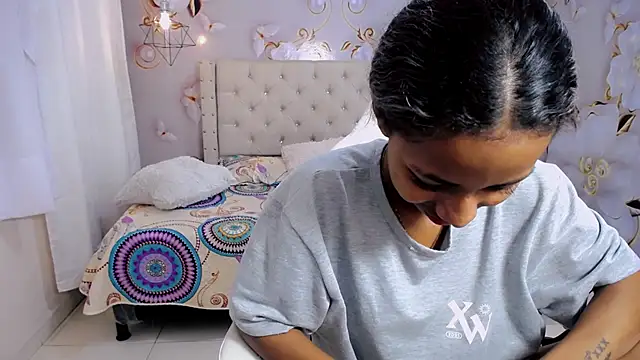 jasmin brunette  online show from December 10, 2024, 11:54 am