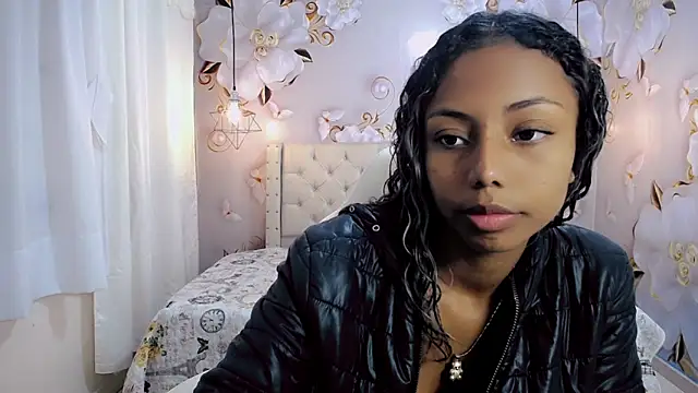 jasmin brunette  online show from February 1, 2025, 11:43 am