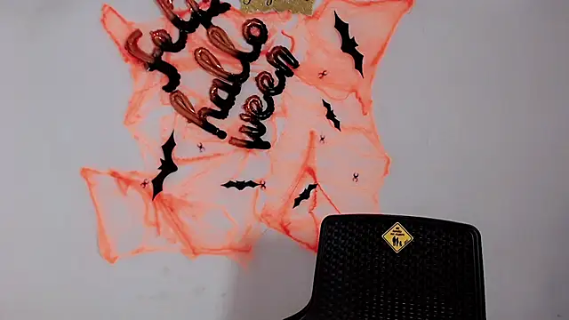 jasmin brunette  online show from October 5, 2025, 12:03 pm