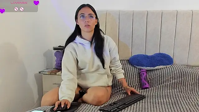 anny roberts online show from March 15, 2026, 9:10 pm