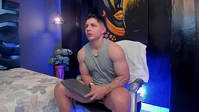 Johan Williams 07 online show from March 26, 2026, 5:35 am