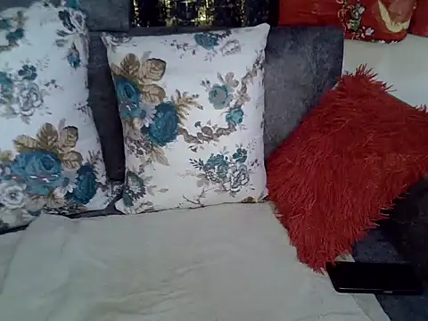 Hot-zeenah online show from January 3, 2025, 5:42 pm