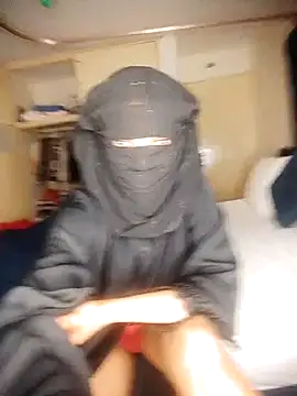 Hot-zeenah online show from February 12, 2025, 3:38 pm