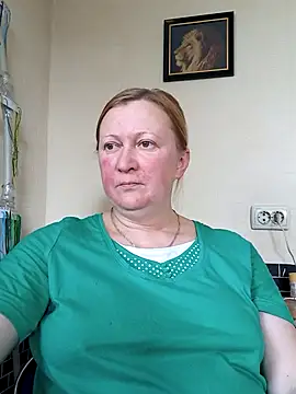 blondyaguar online show from April 2, 2026, 9:51 am