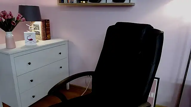 MadelineLust online show from December 28, 2024, 10:47 am