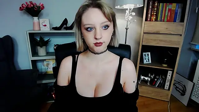 MadelineLust online show from October 26, 2025, 2:34 pm