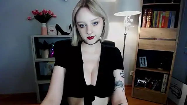 MadelineLust online show from November 8, 2025, 3:01 pm