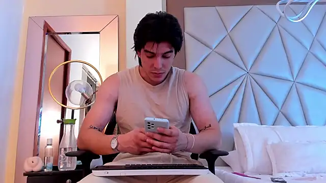 Karimferrer online show from January 28, 2025, 9:19 am