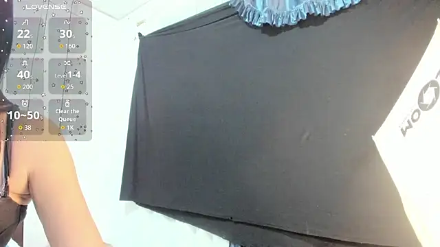 latinaStepmom online show from March 21, 2026, 12:59 am