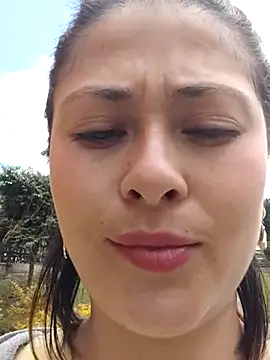 LisbethMoore  online show from February 13, 2025, 4:28 pm