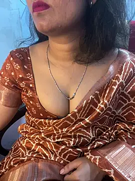Spicy sari girl online show from August 1, 2026, 3:50 am