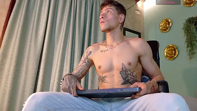 french sexx online show from May 15, 2026, 12:56 pm