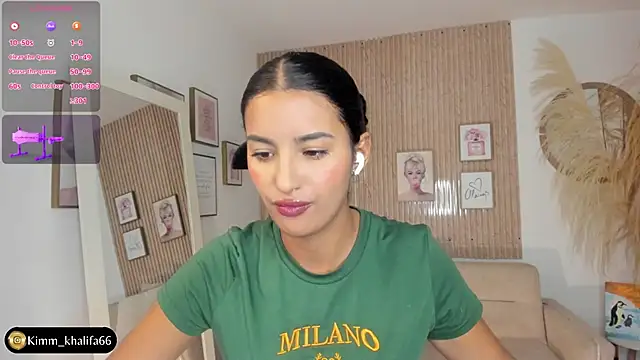 Snapshot of Kimm_khalifa chatting on March 4, 2025, 11:00 pm Kimm khalifa online show from March 4, 2025, 11:00 pm