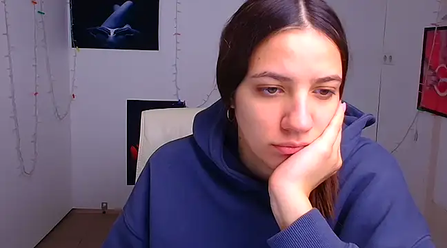 Dana Joy  online show from December 22, 2024, 6:39 am