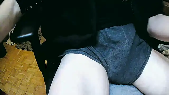 skinnyandthick online show from October 27, 2025, 6:34 pm