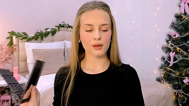 Snapshot of RozzitaBedberry chatting on January 18, 2025, 8:09 pm RozzitaBedberry online show from January 18, 2025, 8:09 pm