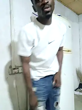 Snapshot of GHs_FINEST chatting on December 3, 2024, 10:07 pm GHs FINEST online show from December 3, 2024, 10:07 pm