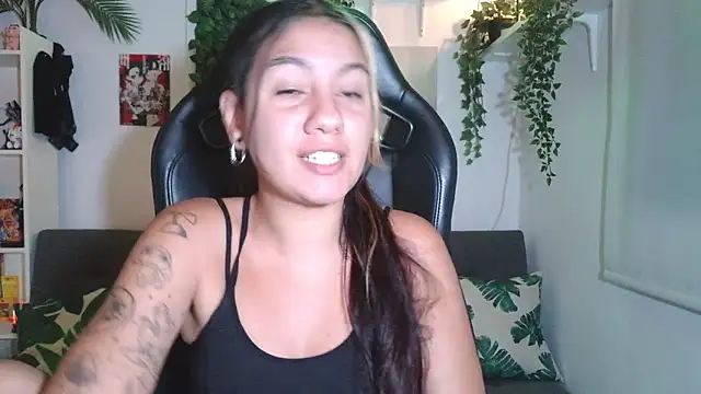 Snapshot of blvckbabyweed07 chatting on May 18, 2026, 11:10 pm blvckbabyweed07 online show from May 18, 2026, 11:10 pm