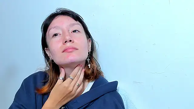 Snapshot of lizzy_davis_1 chatting on April 2, 2026, 3:48 am lizzy davis 1 online show from April 2, 2026, 3:48 am