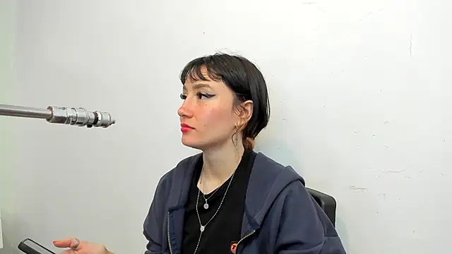 Snapshot of lizzy_davis_1 chatting on April 6, 2026, 3:48 am lizzy davis 1 online show from April 6, 2026, 3:48 am