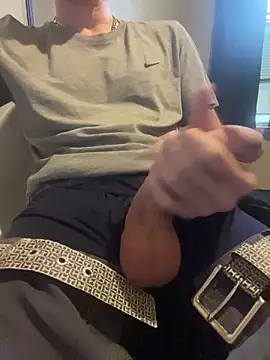 spvceman333 online show from November 16, 2025, 11:32 pm