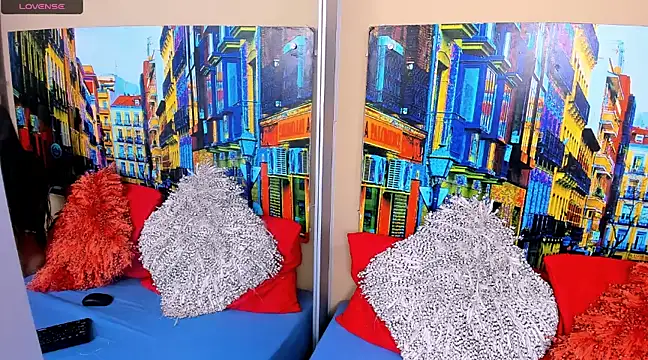 CristalLoren online show from February 20, 2025, 11:42 am