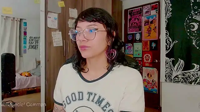 melissahowl online show from October 20, 2025, 2:34 am