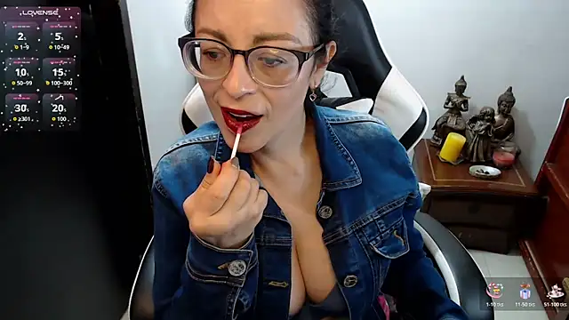 AnasstaciaEvans online show from June 4, 2026, 1:11 am