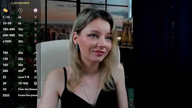 pretty little thing online show from January 26, 2025, 8:36 am