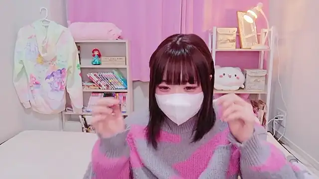 Mia--meow online show from January 11, 2026, 2:22 pm